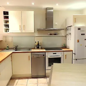 Le Logis De La Fontaine Appartement